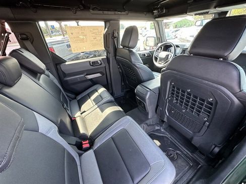 Used 2022 Ford Bronco Black Diamond image 21