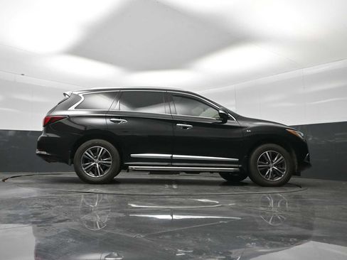Used 2017 INFINITI QX60 Luxe w/ Premium Plus Package AWD/4WD image 25