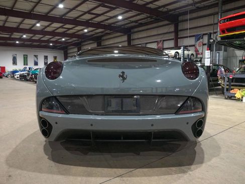 Used 2010 Ferrari California image 20