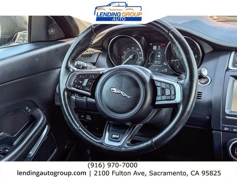 Used 2018 Jaguar E-PACE R-Dynamic S AWD/4WD image 14