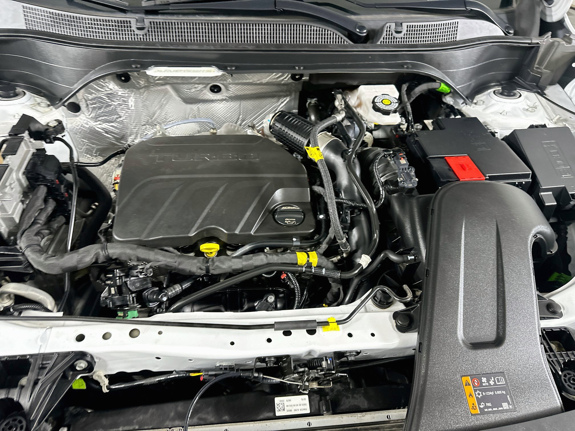 Used 2025 Chevrolet Trax LT FWD image 31