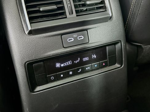 Used 2025 MAZDA CX-90 3.3 Turbo w/ Premium Sport Pkg image 28