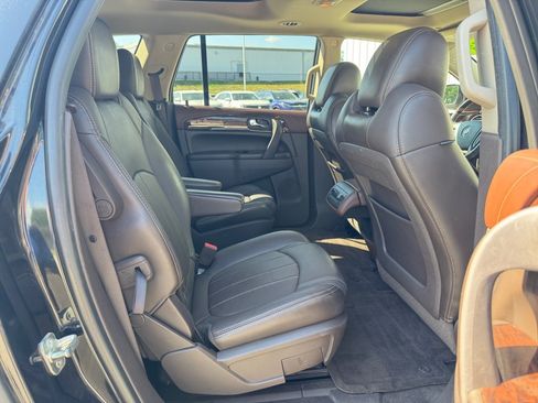 Used 2013 Buick Enclave Premium FWD image 33