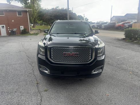 Used 2017 GMC Yukon Denali w/ Open Road Package image 2