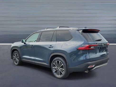 Used 2025 Toyota Grand Highlander AWD Hybrid image 4