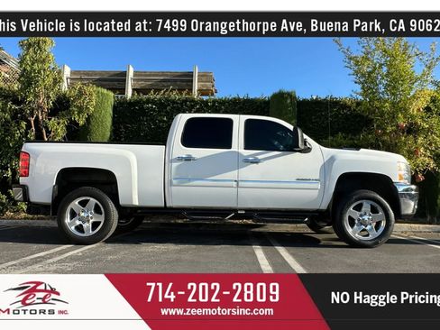 Used 2013 Chevrolet Silverado 2500 LT w/ Custom Sport Truck Package RWD image 6