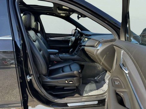 Used 2024 Cadillac XT6 Luxury w/ LPO, Floor Liner Package image 55