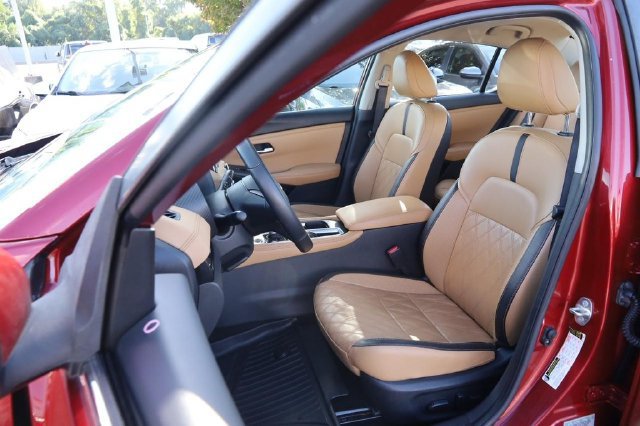 Certified 2025 Nissan Sentra SV w/ SV Premium Package FWD image 9
