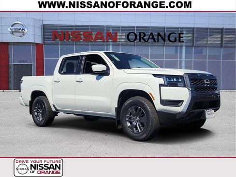 New 2026 Nissan Frontier SV w/ SV Convenience Package AWD/4WD image 1