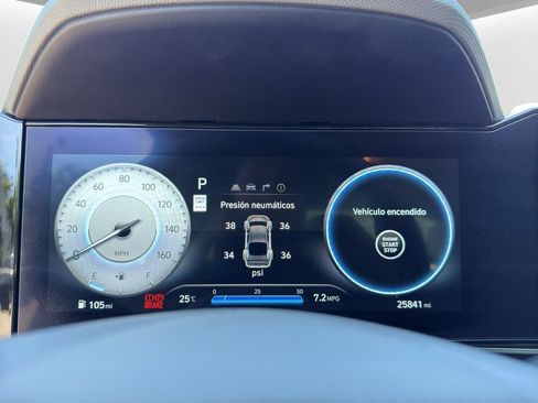Used 2024 Hyundai Elantra SEL w/ Convenience Package FWD image 11