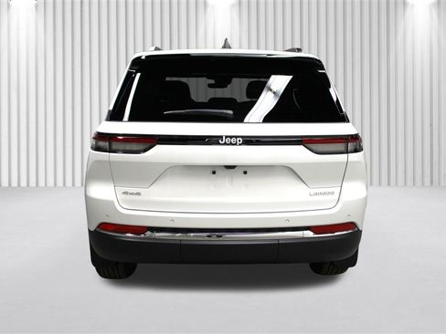 New 2025 Jeep Grand Cherokee Laredo X w/ Luxury Tech Group I image 4