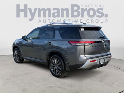 Certified 2023 Nissan Pathfinder SL w/ SL Premium Package AWD/4WD image 6