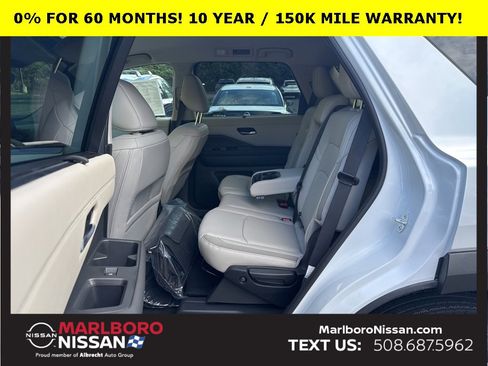 New 2025 Nissan Pathfinder SL image 20