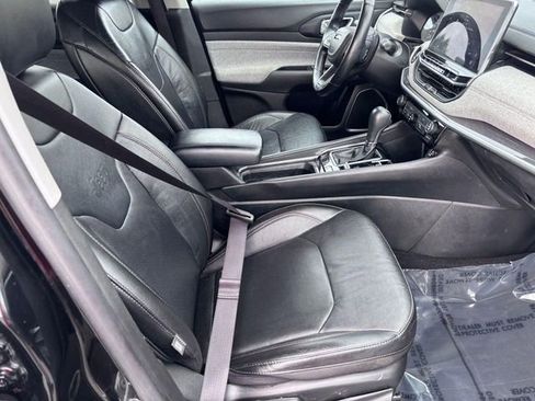 Used 2022 Jeep Compass Latitude image 28