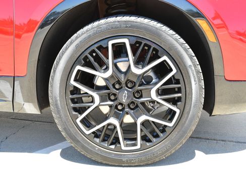 Used 2023 Chevrolet Blazer RS w/ Driver Confidence II Package FWD image 4