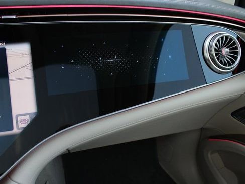 Used 2023 Mercedes-Benz EQS 580 4MATIC SUV image 28