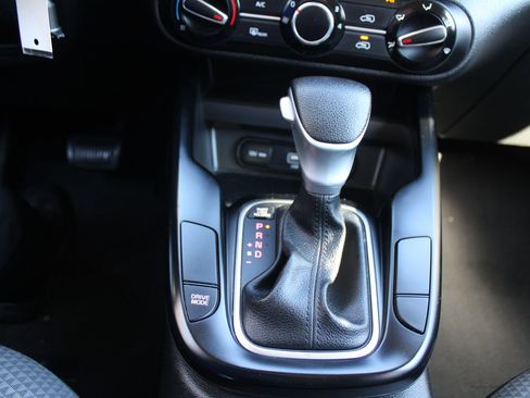 Certified 2022 Kia Soul LX w/ Technology Package image 31