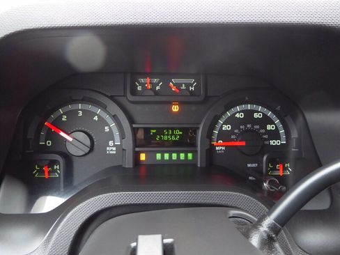 Used 2012 Ford E-350 and Econoline 350 XL w/ PWR Windows & Locks Group image 12