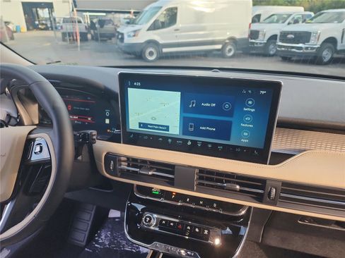 New 2026 Lincoln Corsair Premiere image 25