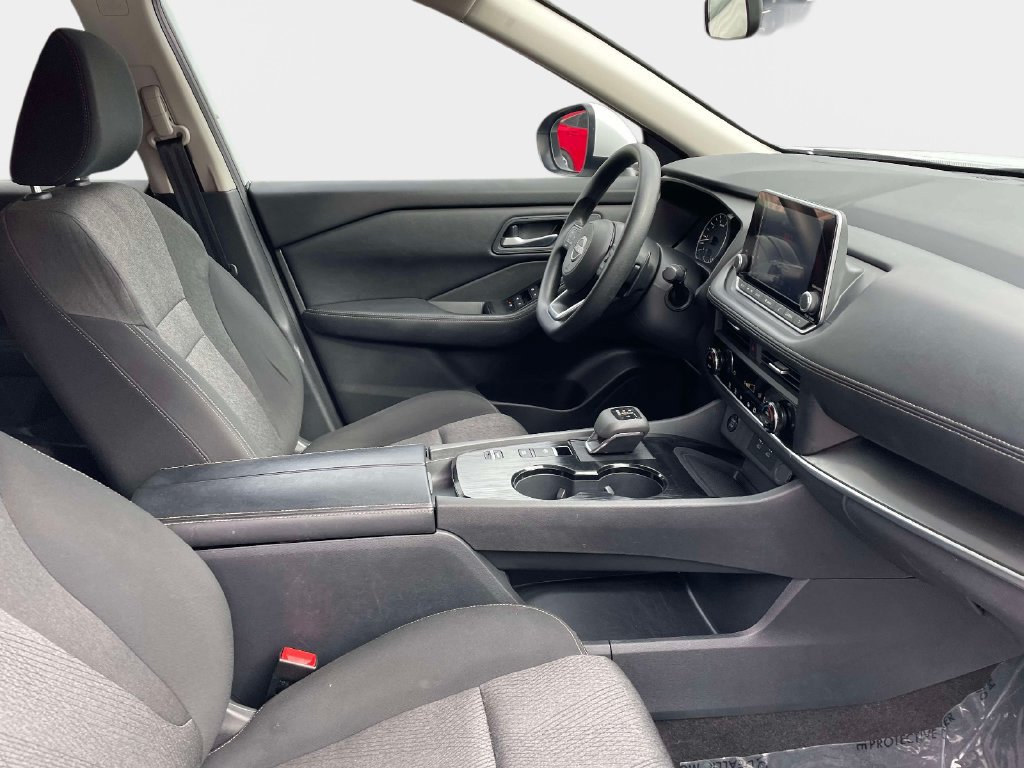 Used 2024 Nissan Rogue SV FWD image 10