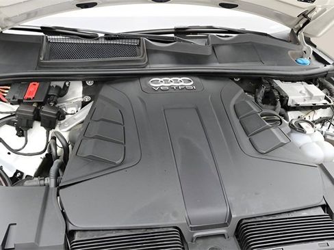 Used 2018 Audi Q7 3.0T Prestige w/ Prestige Package image 10