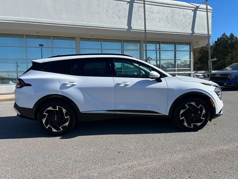 Used 2023 Kia Sportage SX image 11