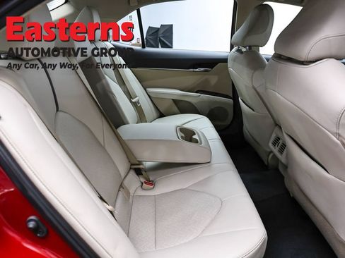 Used 2021 Toyota Camry XLE AWD/4WD image 23