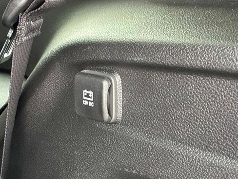 Used 2025 Jeep Grand Cherokee L Altitude image 12