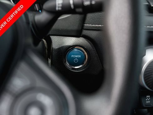 Used 2022 Toyota RAV4 XLE AWD/4WD image 18