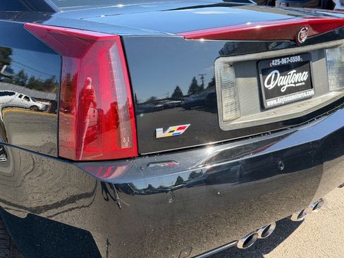 Used 2007 Cadillac XLR V RWD image 7
