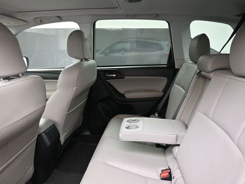 Used 2017 Subaru Forester 2.5i Limited image 18