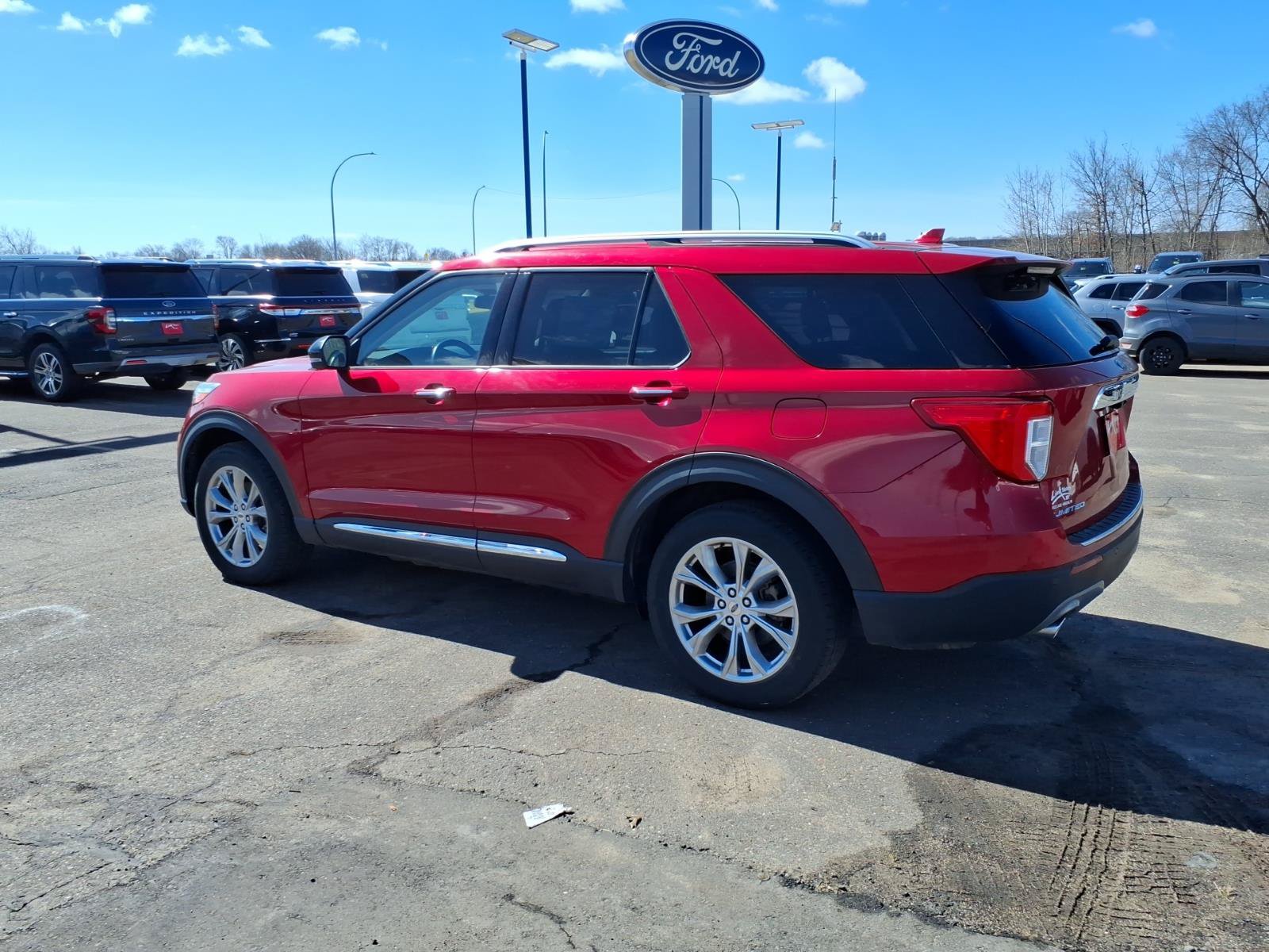Used 2020 Ford Explorer Limited AWD/4WD image 3