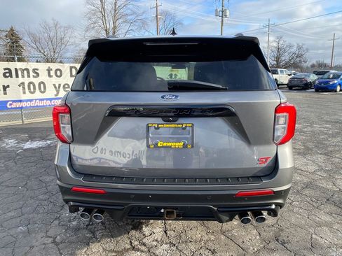 Used 2022 Ford Explorer ST w/ ST Street Pack image 3