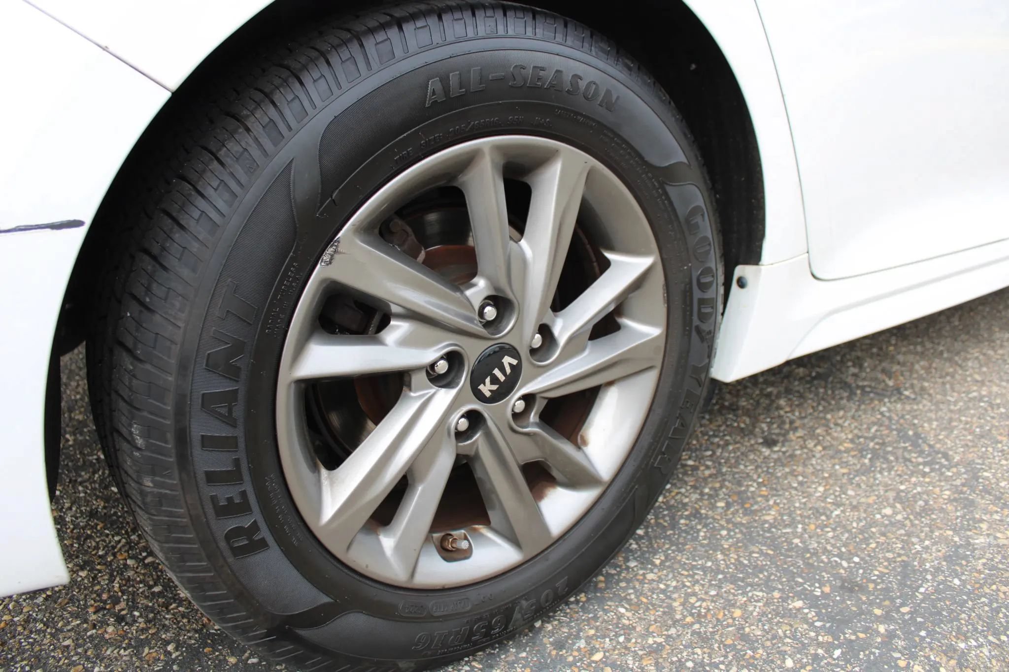 Used 2020 Kia Optima LX FWD image 35