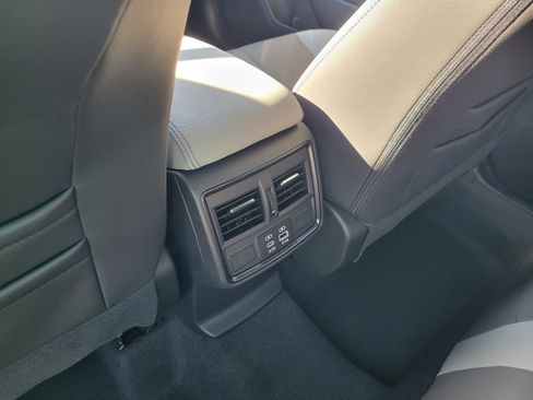 New 2025 Subaru Forester Limited image 31