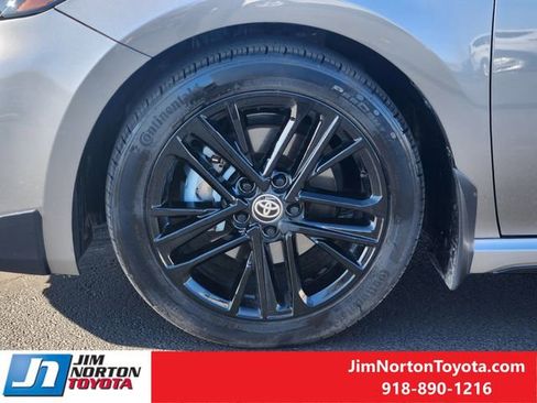 Used 2025 Toyota Camry SE image 14