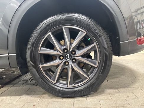 Used 2018 MAZDA CX-5 Touring w/ Preferred Equipment Package image 18