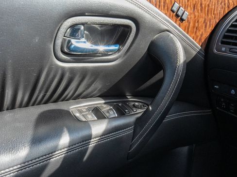 Used 2019 Nissan Armada Platinum w/ Captain's Chairs Package RWD image 36