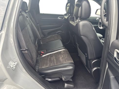 Used 2022 Jeep Grand Cherokee Laredo X image 20