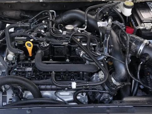 Used 2020 Ford Fusion SE FWD image 14