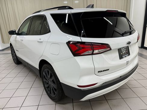 Certified 2022 Chevrolet Equinox RS FWD image 8