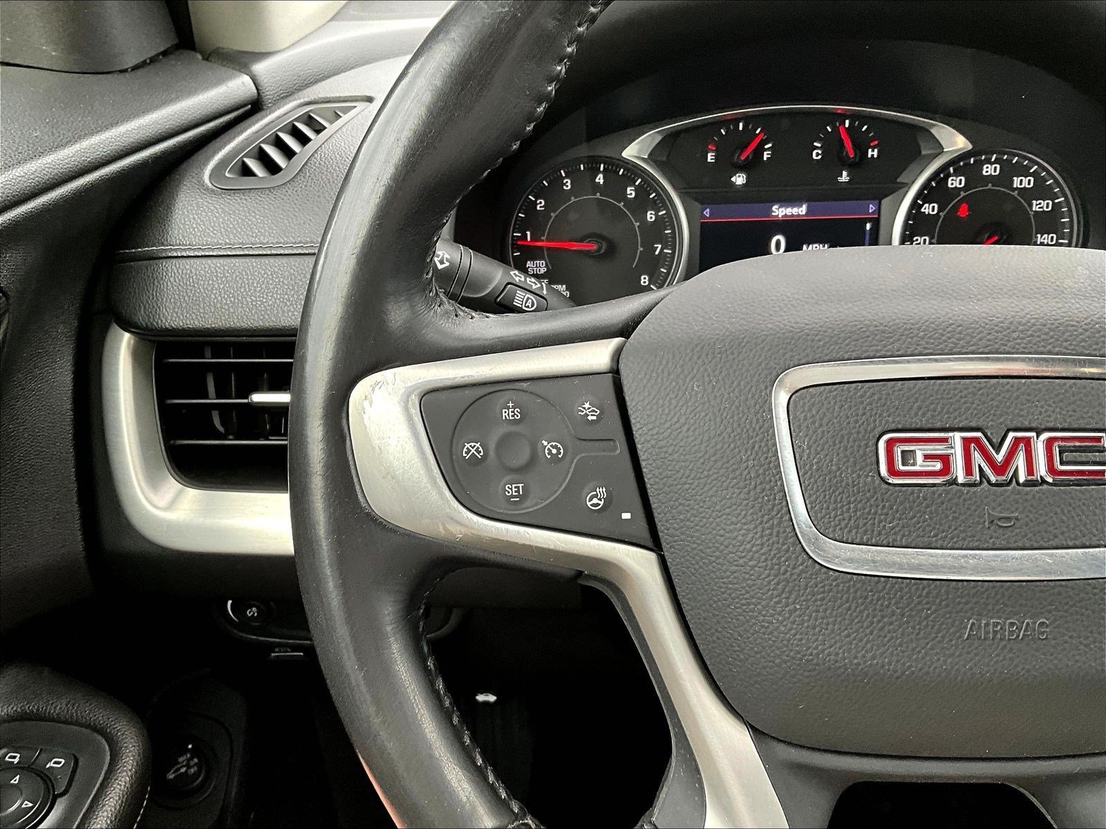 Used 2022 GMC Terrain SLT w/ LPO, 'HIT The Road' Package FWD image 11