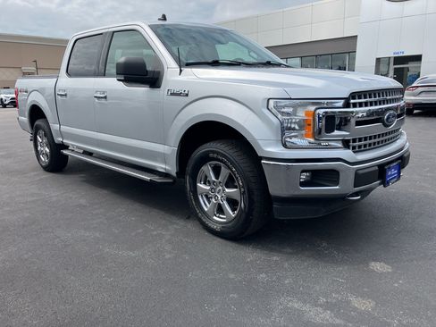 Used 2019 Ford F150 XLT w/ Equipment Group 302A Luxury AWD/4WD image 12