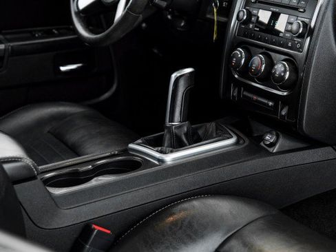 Used 2009 Dodge Challenger R/T RWD image 18