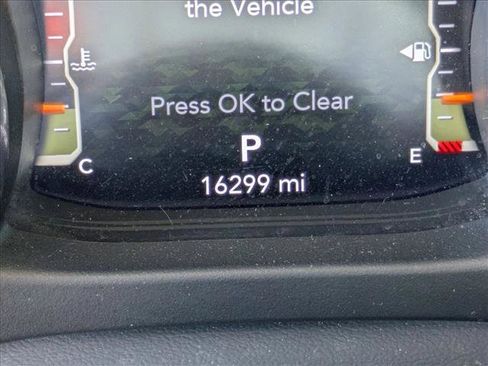 Used 2023 Jeep Wrangler Rubicon image 9