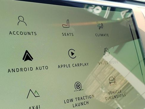 New 2026 Land Rover Range Rover SE image 25