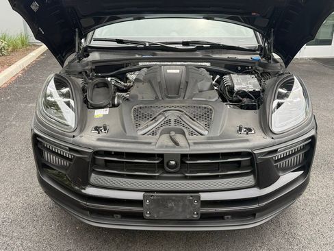 Used 2023 Porsche Macan S AWD/4WD image 22