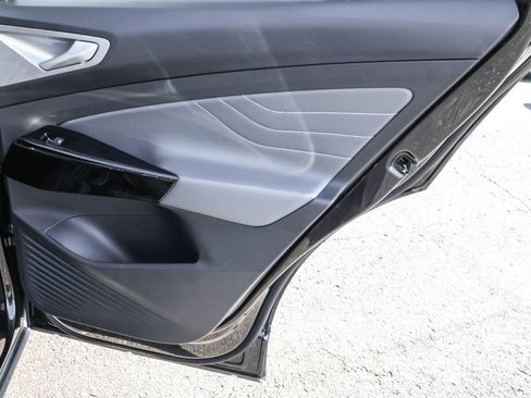 Certified 2023 Volkswagen ID.4 Pro S Plus image 34