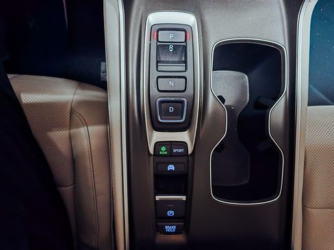 Used 2018 Honda Accord EX-L image 32