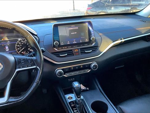 Used 2022 Nissan Altima 2.0 SR image 6